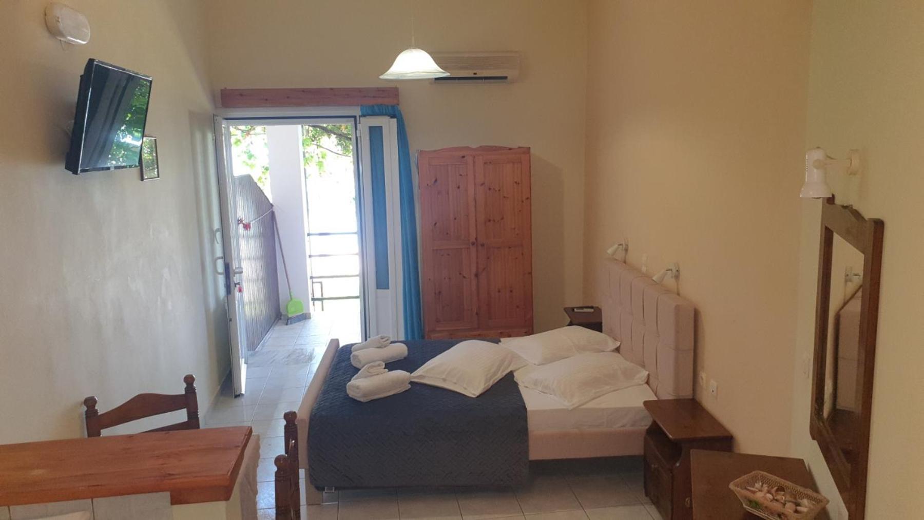 Lithakia  Aggelika Apartments מראה חיצוני תמונה