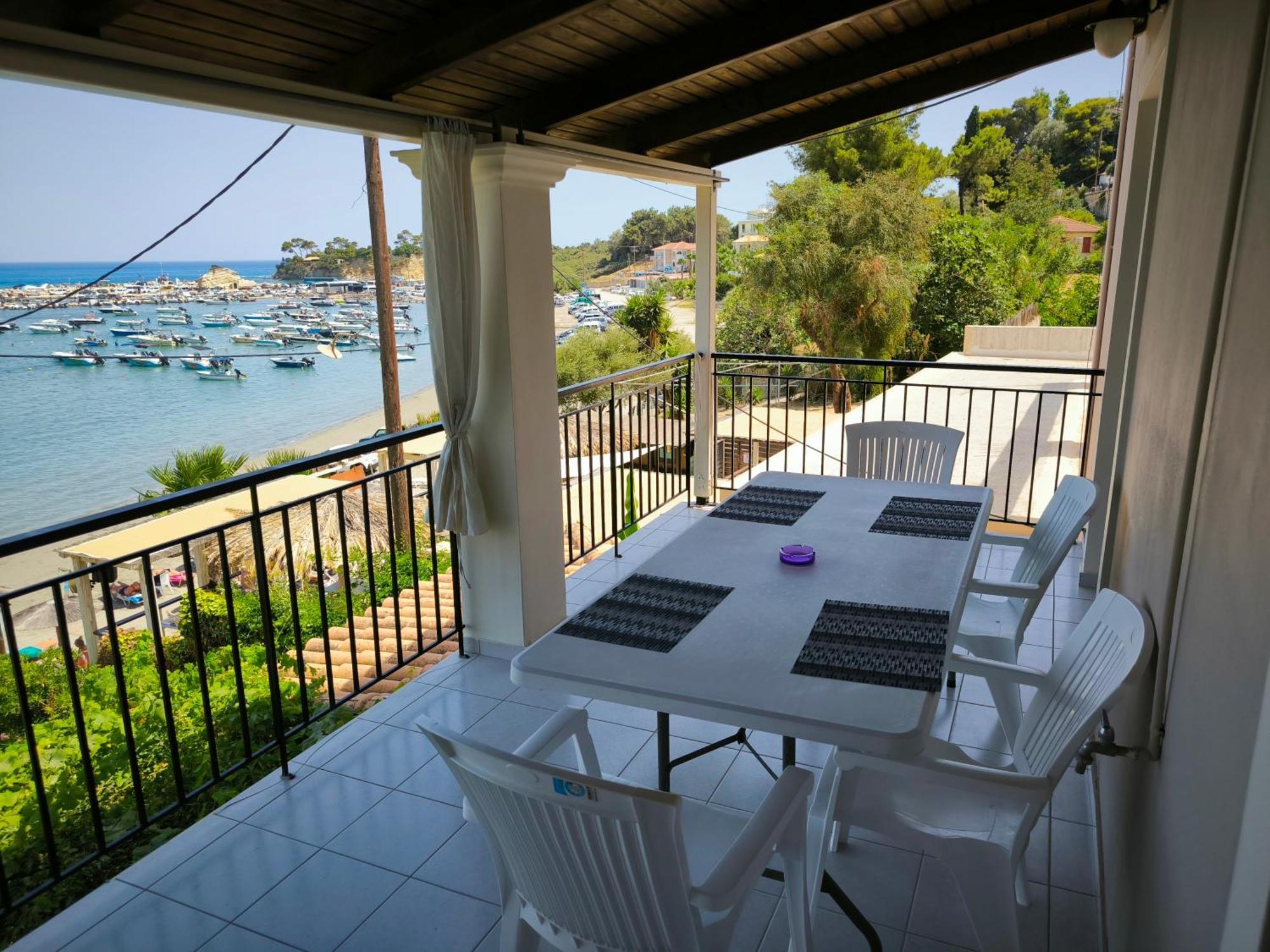 Lithakia  Aggelika Apartments מראה חיצוני תמונה