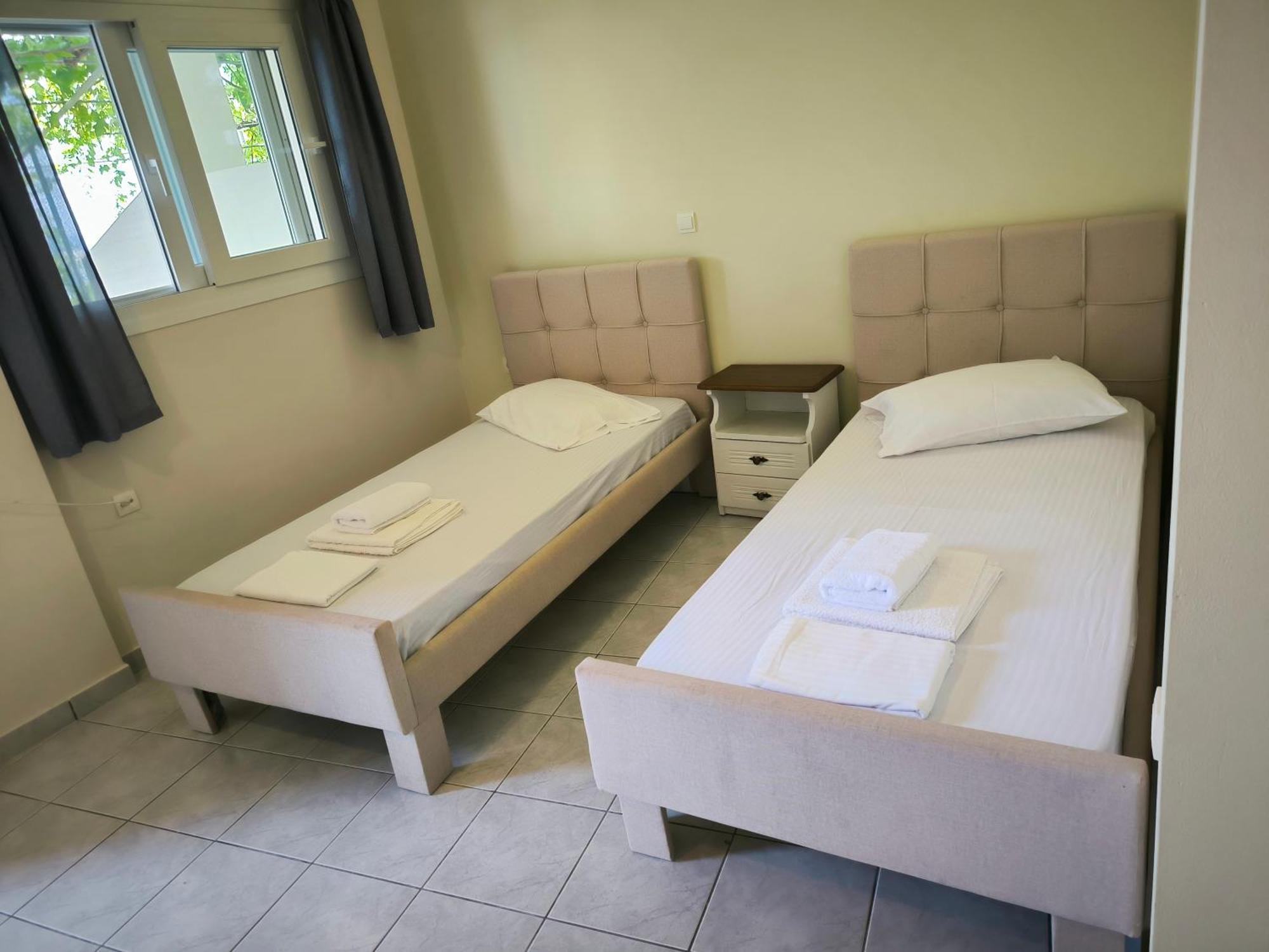 Lithakia  Aggelika Apartments מראה חיצוני תמונה